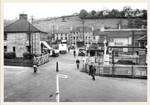 Radstock 1955 showing the central two level crossings, copyright the Frith Collection